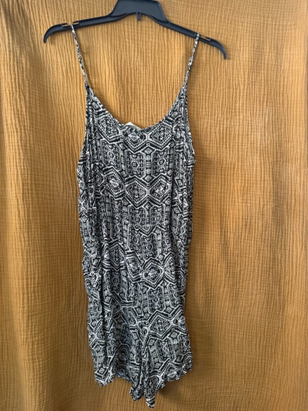 Forever 21 Black and Cream Geometric Print Dress